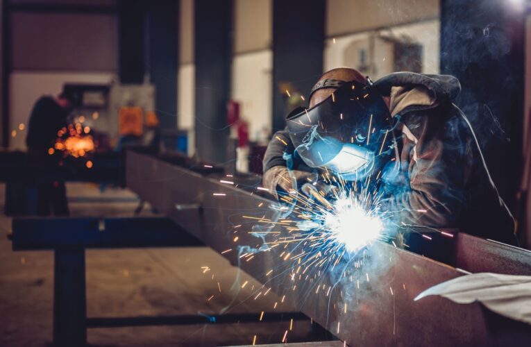 Metalmecánica: qué hacen las empresas para aguantar la caída